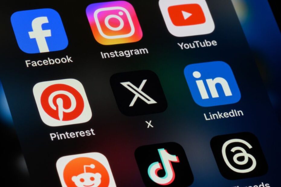 Nepal Blocks Facebook, Twitter, WhatsApp & 23 Others: A Complete Breakdown